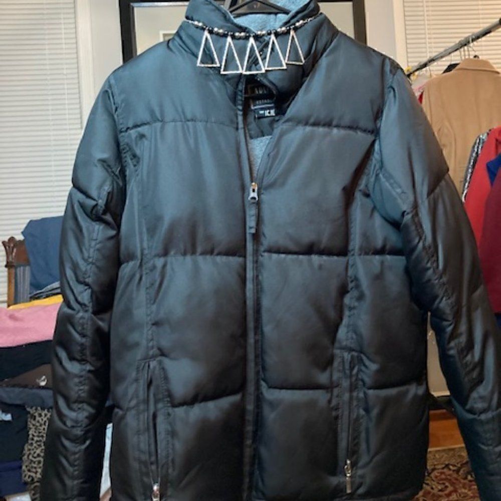 PUFFER JACKET W/NECKLACE & EARRINGS